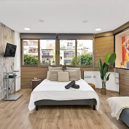 Estudio Con Encanto En Pleno Centro De - Ramon Y Cajal 17 2 D *