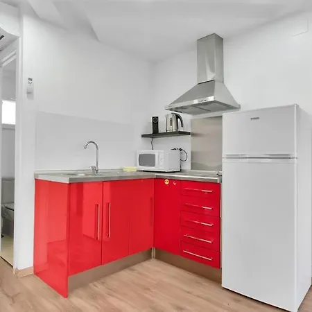Estudio Con Encanto En Pleno Centro De - Ramon Y Cajal 17 2 D *